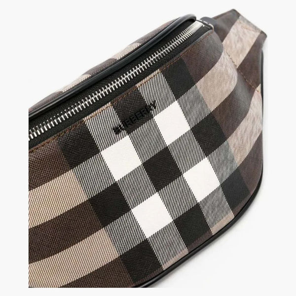 Burberry mini Cason kontrollerad bältespåse mörkbrun