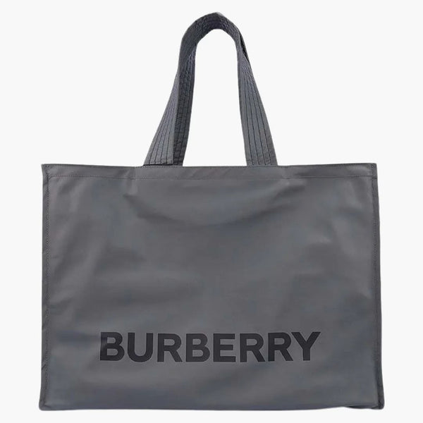 Burberry nylon död väska grå