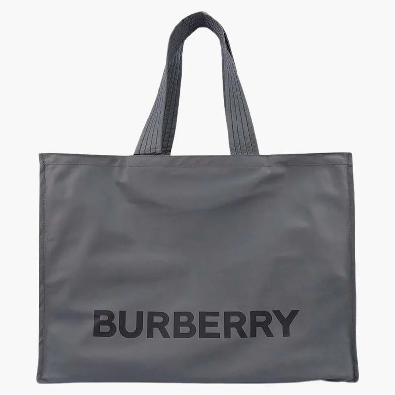 Burberry nylon död väska grå