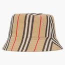 Burberry reversible icon stripe bucket tiene beige