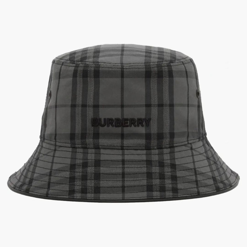 Burberry X Pop Trading Company Bucket tiene gris reflectante