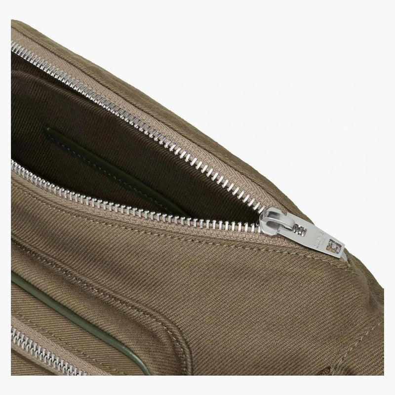Celine Belt Bag vandring i bomullsbardin med Celine Print Khaki