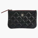 Chanel Classic Mini con cremallera negra (A82365)