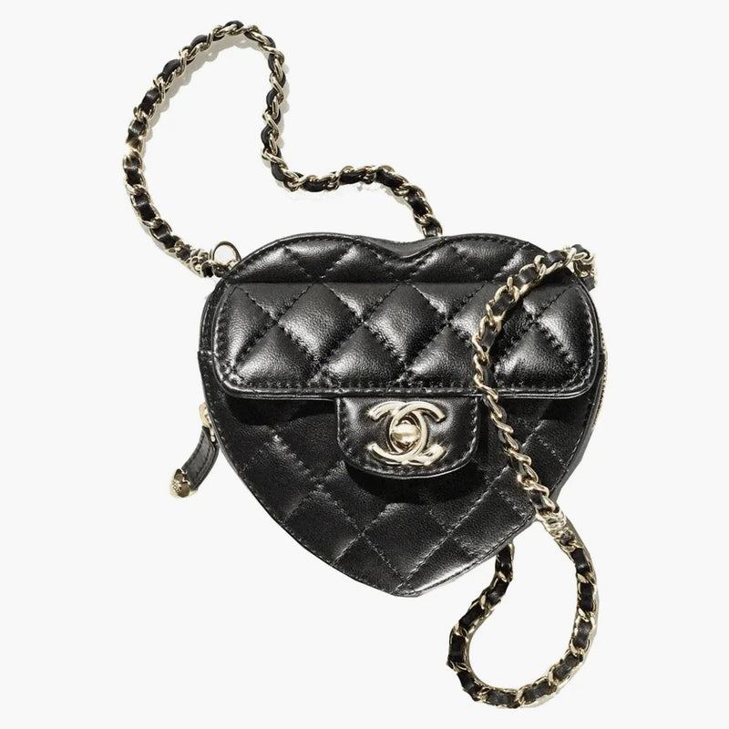 Chanel Heart Clutch z łańcuchem 22S Mini Black Lambsin