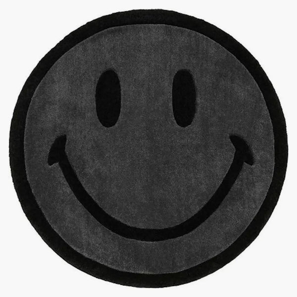 Čívcovský trh Monochrome Smiley (6 ft) koberec