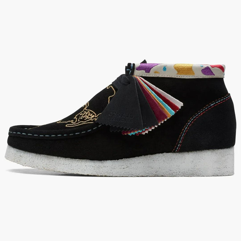Clarks Originals Wallabee Boot Black Embroidery (Women's)