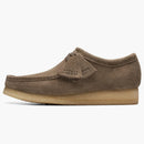 El gris oscuro original de Wallabee de Clark