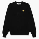 CommE of the Garcon Play Gold Heart V Neck Sweater Negro