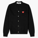 CommE of the Garcons juega Cardigan de lana de punto fino de corazón rojo negro/rojo