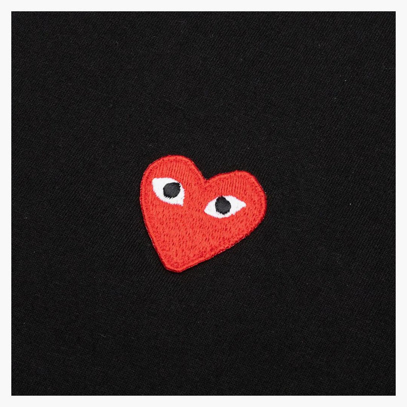 Comme of the Garcons Play Women's Red Emblem T-shirt Black
