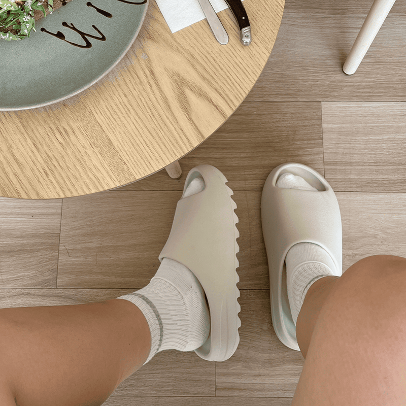 Yeezy Slide Cream