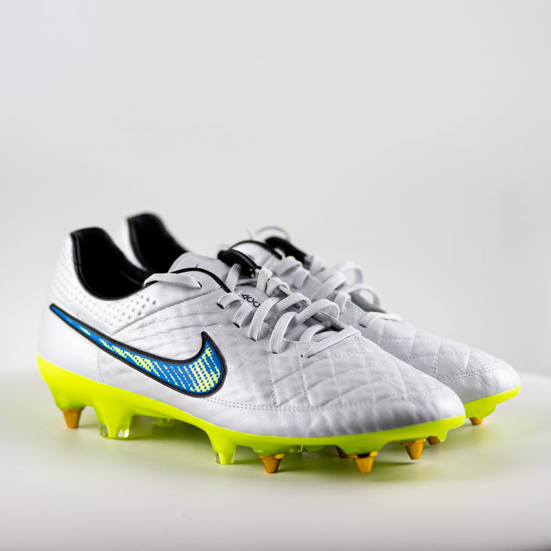 Nike Tiempo Legend V SG