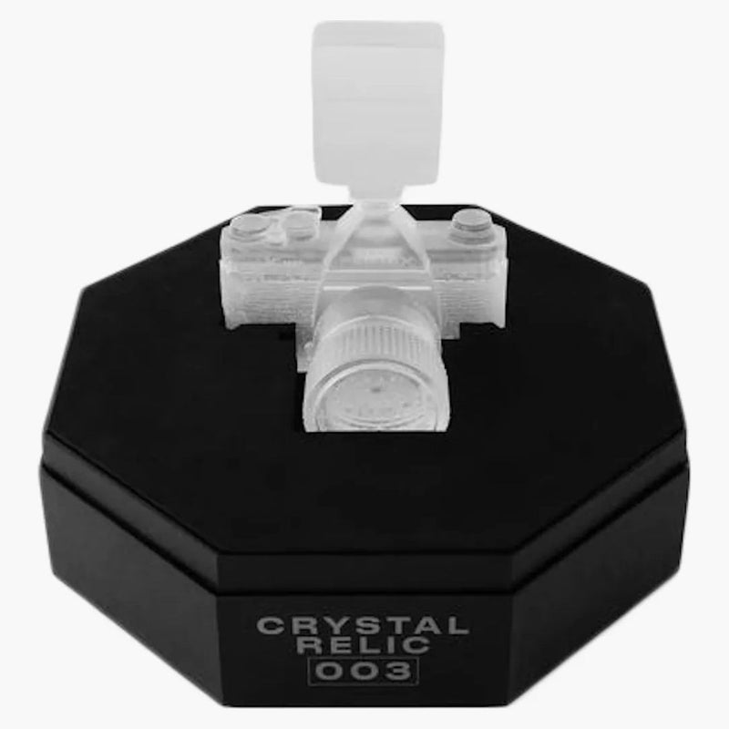 Daniel Arsham Camera Crystal Relic 003 (vydání 500)