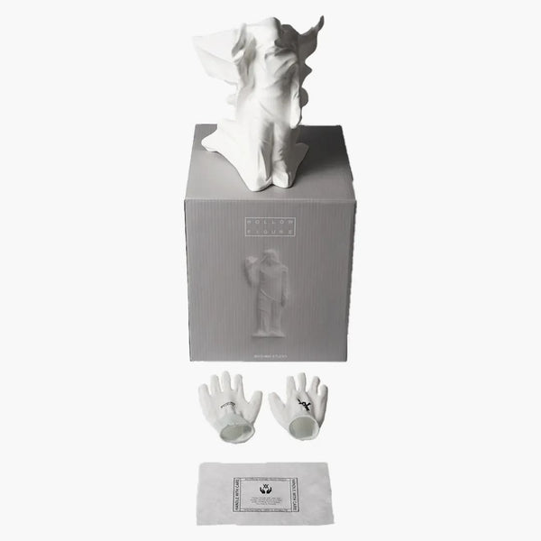 Daniel Arsham Hollow postava bílá