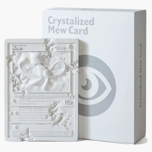 Daniel Arsham x Pokemon Crystalized Mew Card Sculpture (vydání 500) White
