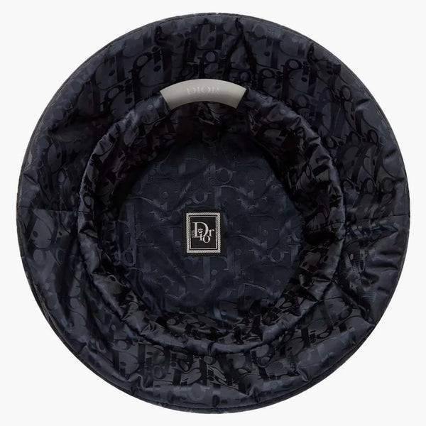 Dior x erl hink har svart