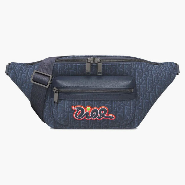 Dior X Kaws Rider 2.0 Belt Bag Navy Blue Dior Oblique Jacquard och Navy Blue Grained Calfskin