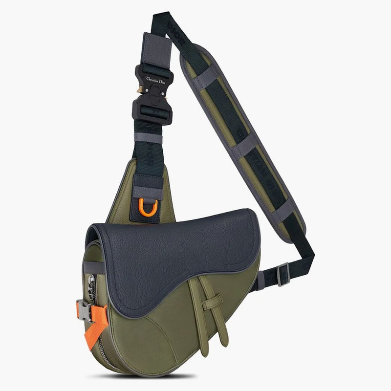 Dior X SACAI SADDLE BAG OLIVE/NAVY BLÅ
