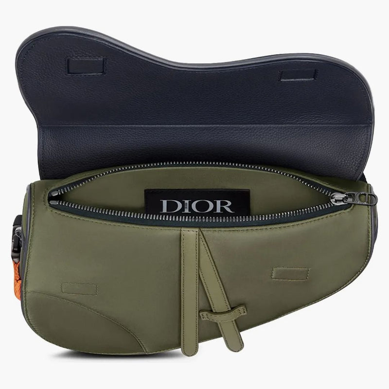 Dior X SACAI SADDLE BAG OLIVE/NAVY BLÅ