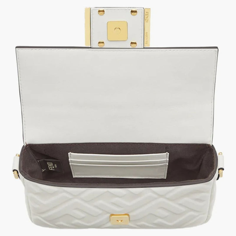 Fendi av Marc Jacobs Baguette mini vit läderväska