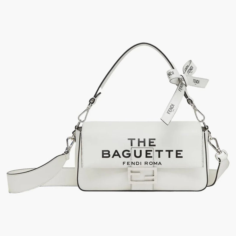 Fendi av Marc Jacobs Baguette vit läderväska