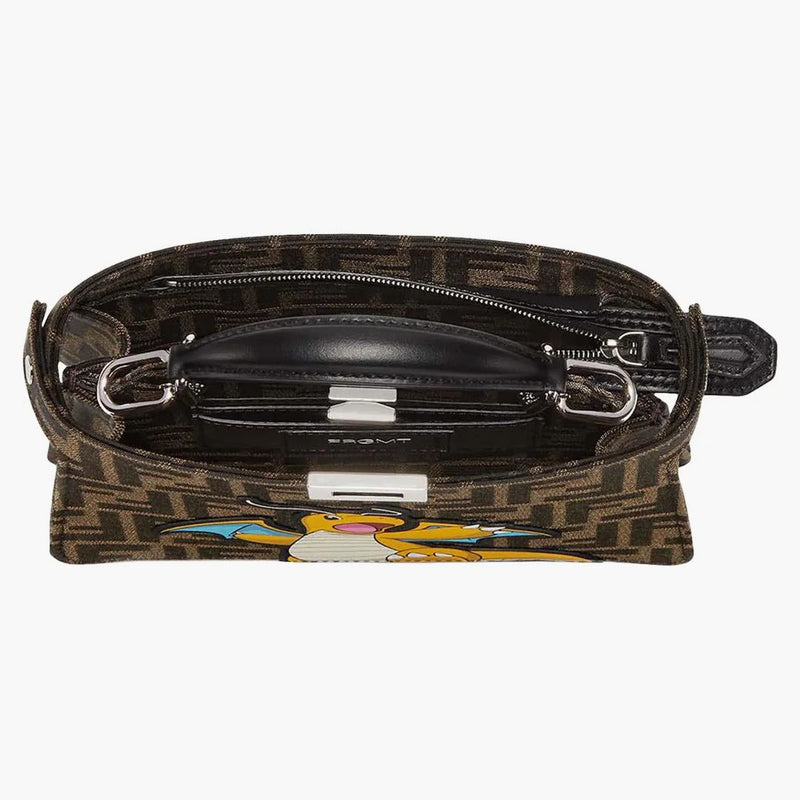 Fendi x frgmt x pokemon ff tygpåse peekaboo iseeu x-cross brun