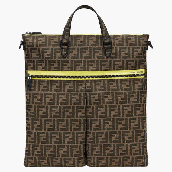 Fendi x frgmt x pokemon ff tyg väska shoppare brun