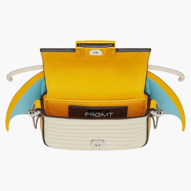 Fendi x frgmt x pokemon nappa läder charm nano baguette charm gul