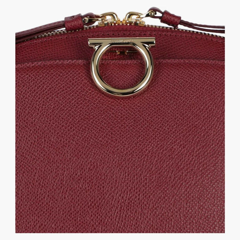 Ferragamo Gancini střední horní rukojeť burgundska