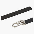 Ferragamo reversibile e regolabile ganci cinghia in rilievo nero