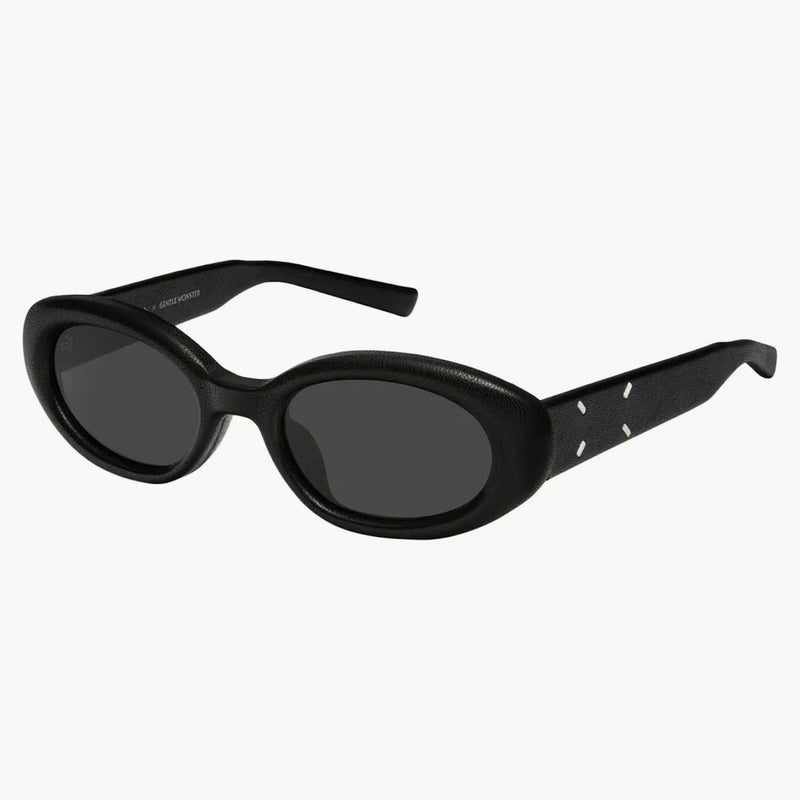 Gentle Monster Maison Margiela Oval solglasögon svart (MM107 L01)