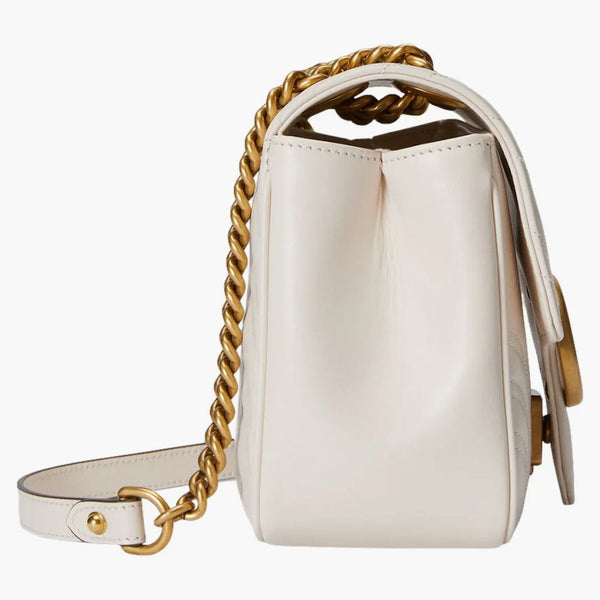 Gucci GG Marmont Mini ramenní taška Matelasse Chevron White