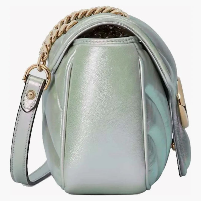 Gucci GG Marmont liten axelväska grön iridecent