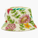 Gucci GG Supreme Reversible Bucket has Floral Multi / Beige