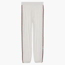 Gucci entrelazado g de bordado de bordado pantalones blancos