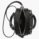 Gucci z černé tašky na mřížku