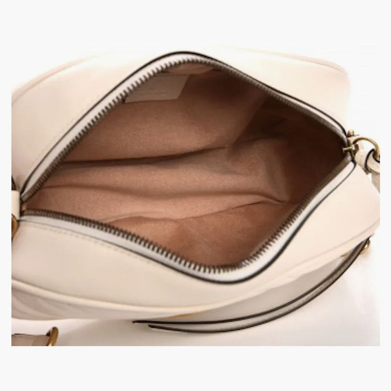 Gucci GG Marmont Small Matelasse axelväska vit