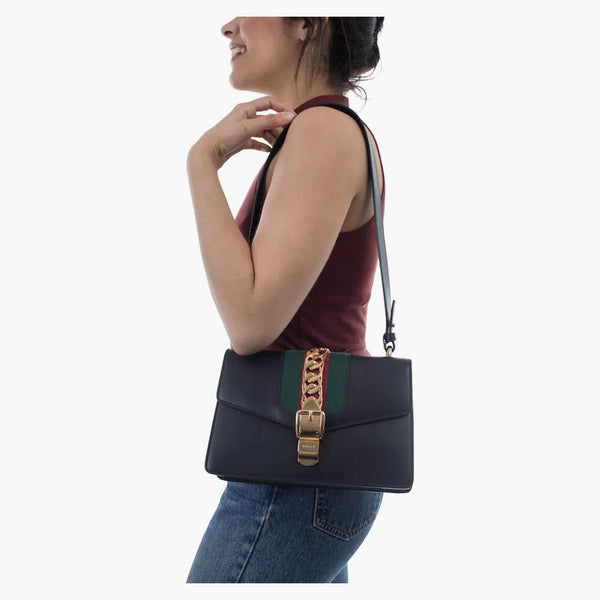 Ramenní taška Gucci Sylvie Malá černá