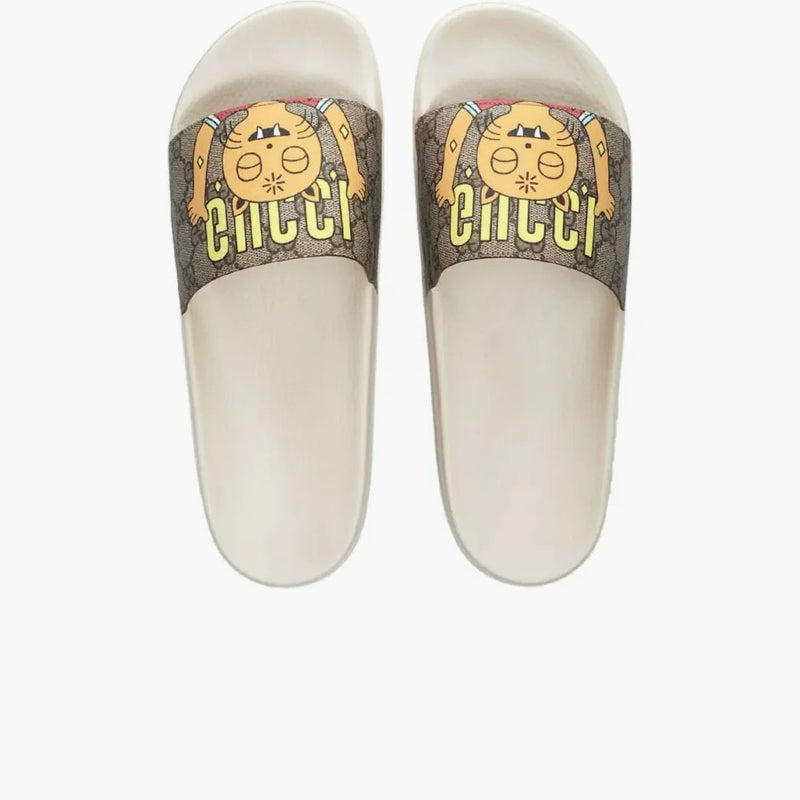 Gucci x Pablo Delcielo Cat GG Supreme Slide Beige