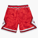 Hebru Brantley x Mitchell & Ness Chicago Bulls Shorts White/Red