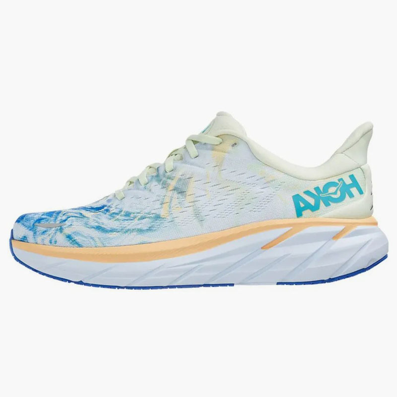 Hoka One One Clifton 8 juntos