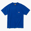 Camiseta de bolsillo de flamingo hecha por humanos azul