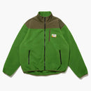 Chaqueta de vellón hecha por humanos verde