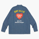 T-shirt al colletto fatto umano in piedi chambray