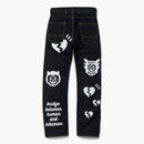 Pantaloni di denim fatti umani fatti in Indigo