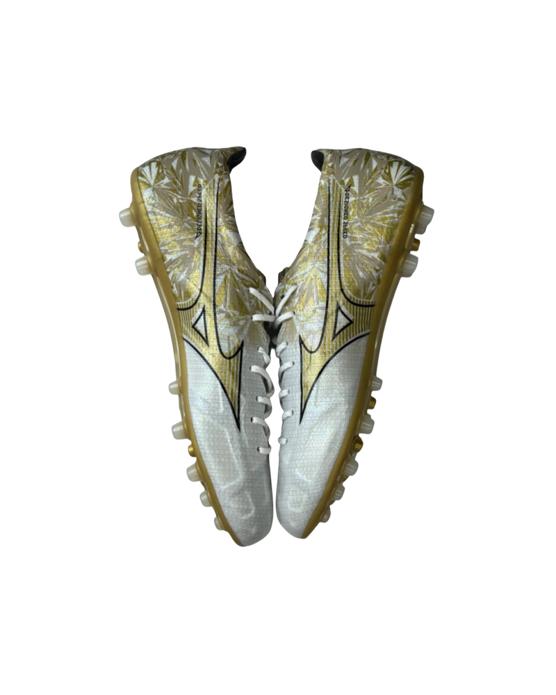 Mizuno Alpha AG Prism Gold