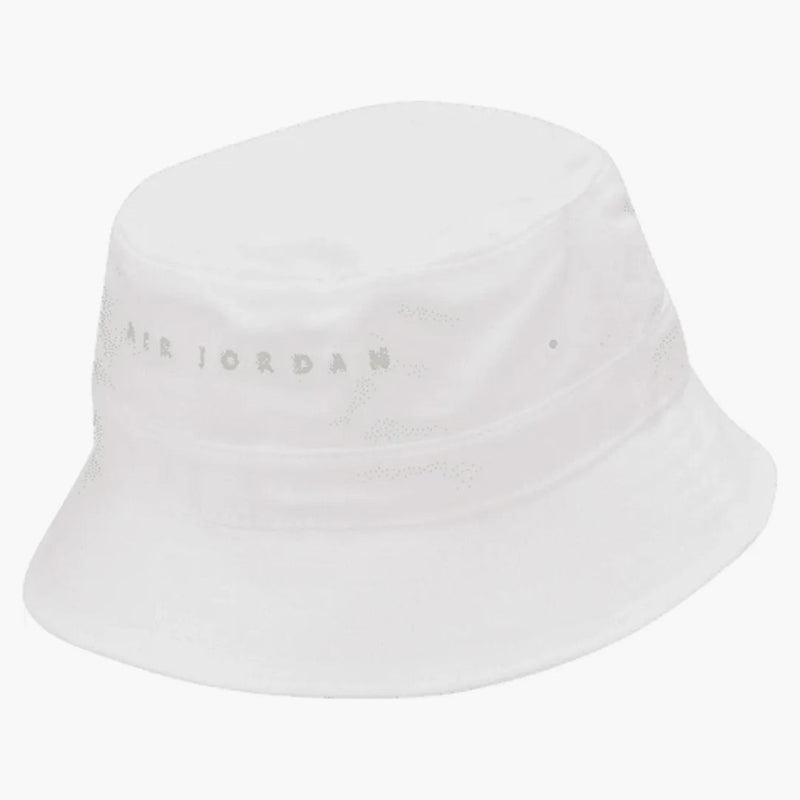 Jordan X Union Bucket har vit/grå dis