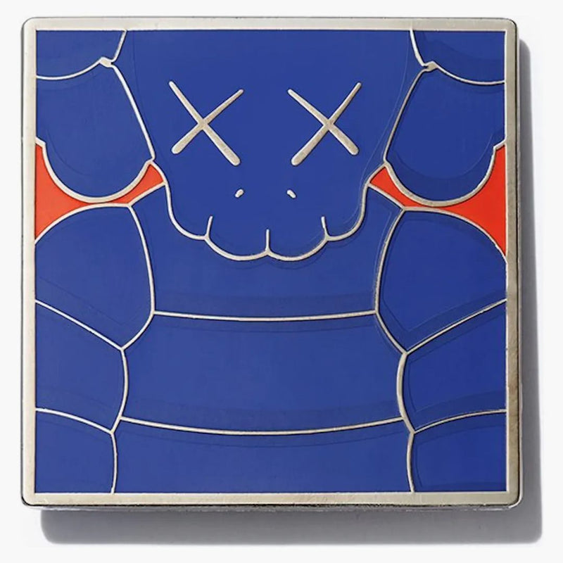 Muzeum Kaws Brooklyn What Party Square Pin Blue