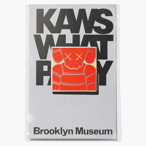 Kaws Brooklyn Museum Vilken fest Square Pin Orange