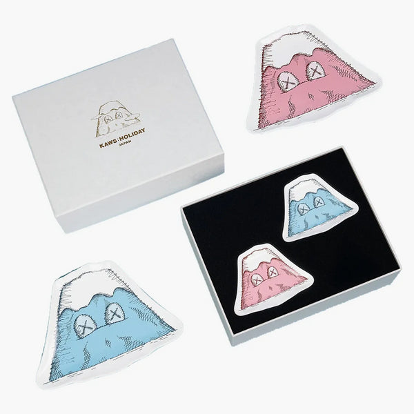 Kaws Holiday Japan Mount Fuji Ceramic Plate (set Of 4) Multicolor